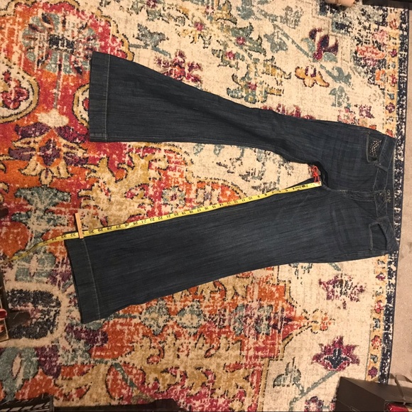 Cache jeans with embellished pockets - Picture 5 of 6